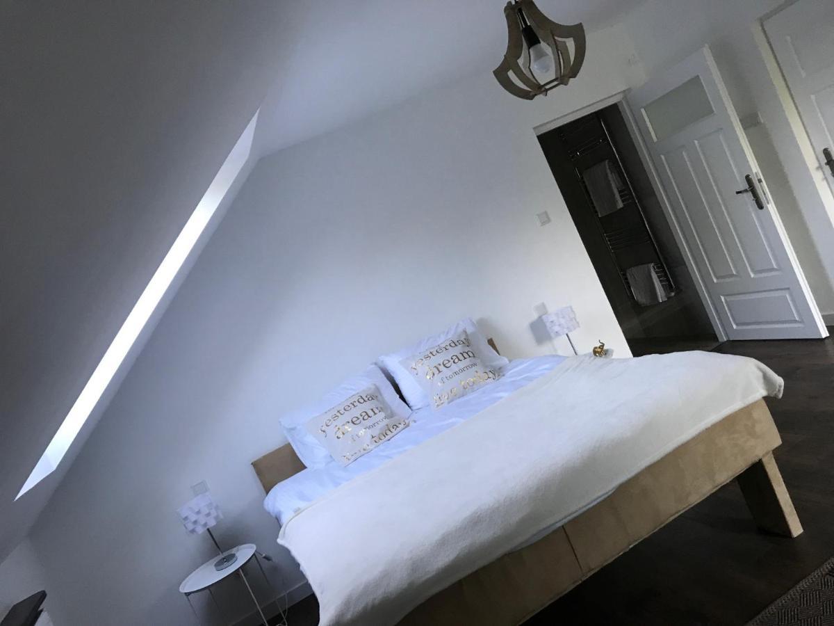 Vila Happiness Country Retreat Bubel Exteriér fotografie